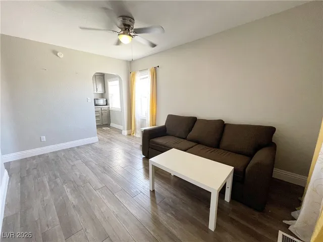 $995 | 5930 Dodd Street, Unit 2, Las Vegas, NV 89122