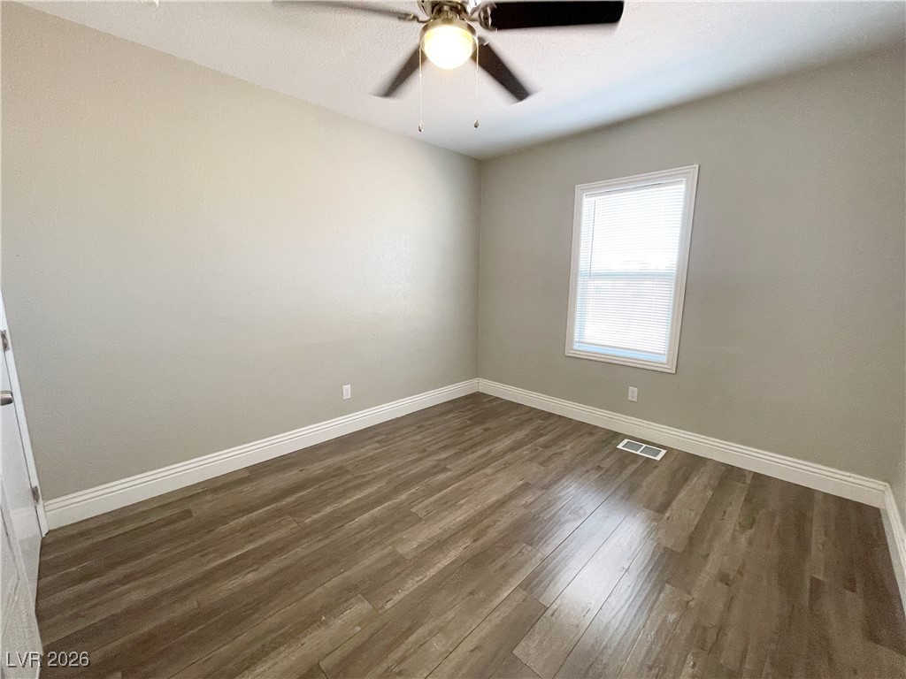 5930 Dodd Street, Unit 2 Las Vegas, NV 89122 - Photo 10 of 11