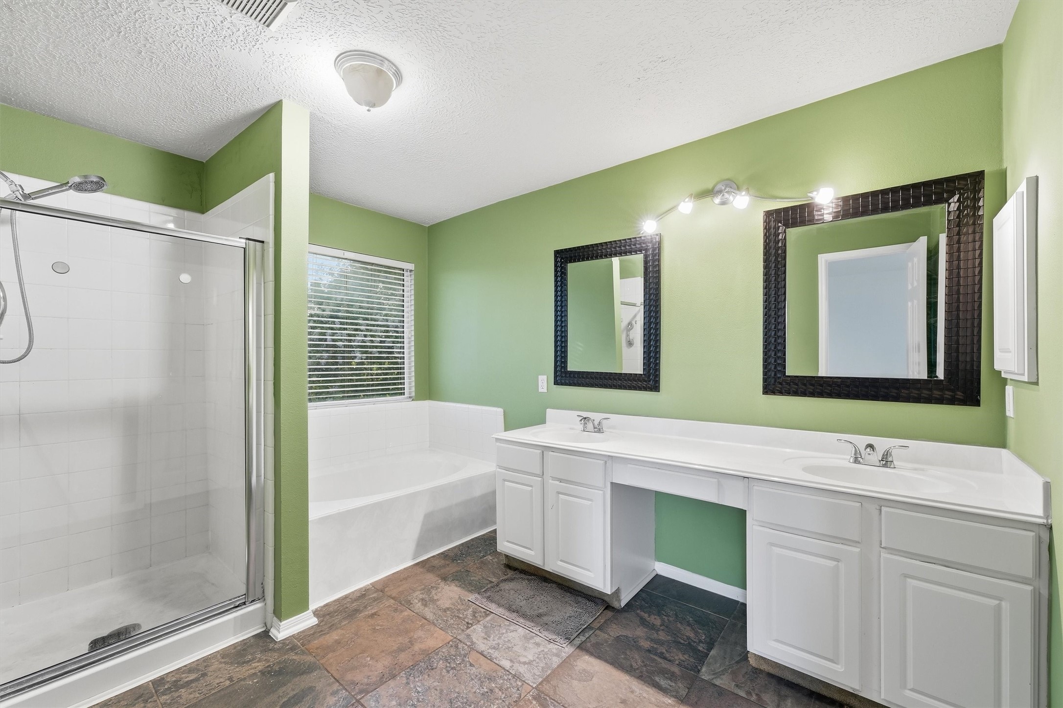 20531 Spring Bluff Lane Spring, TX 77388 - Photo 14 of 22 Master bathroom