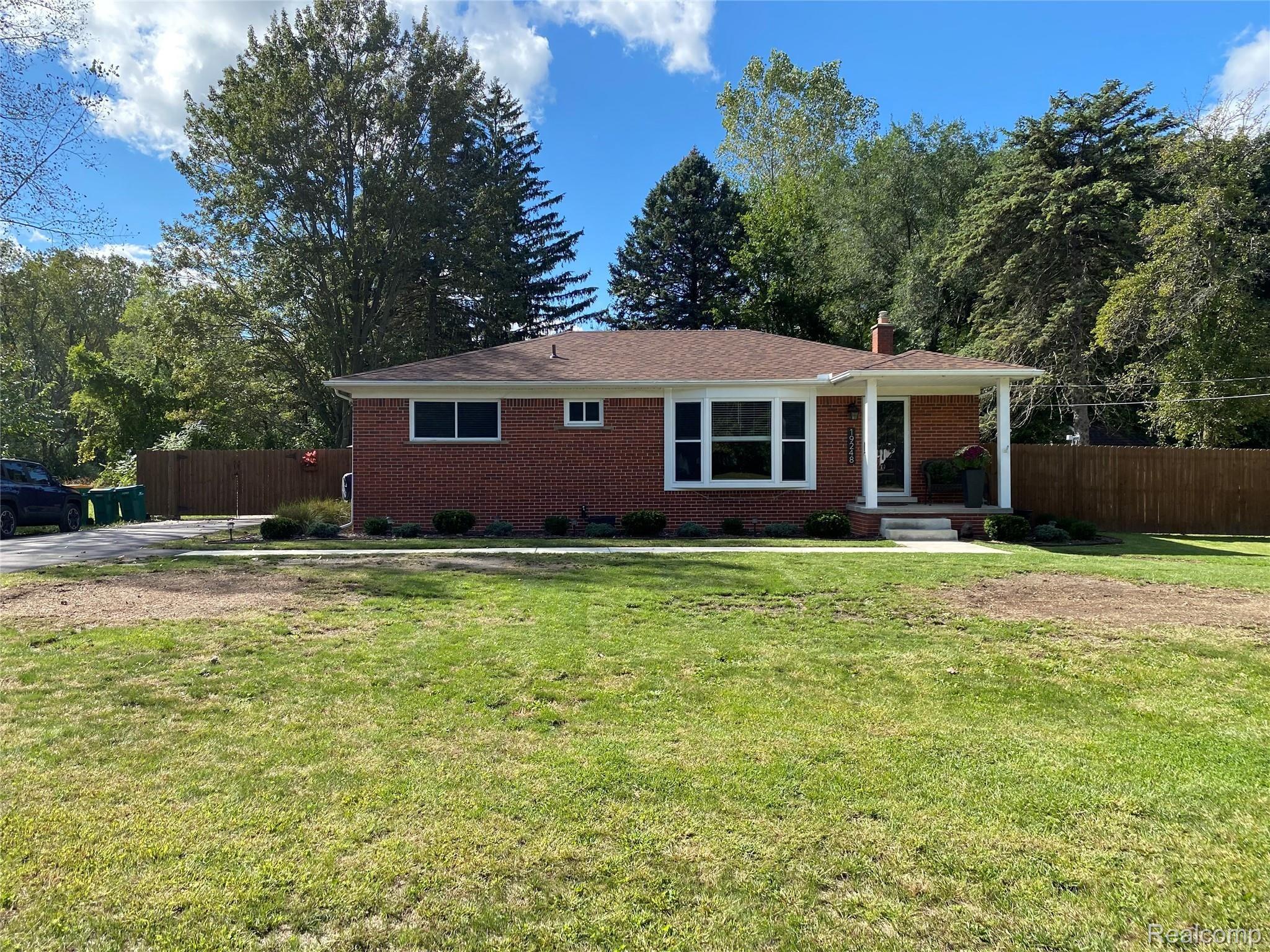 19248 Gudith Road Trenton, MI 48183 - Photo 1 of 26 IMG_6537.jpg