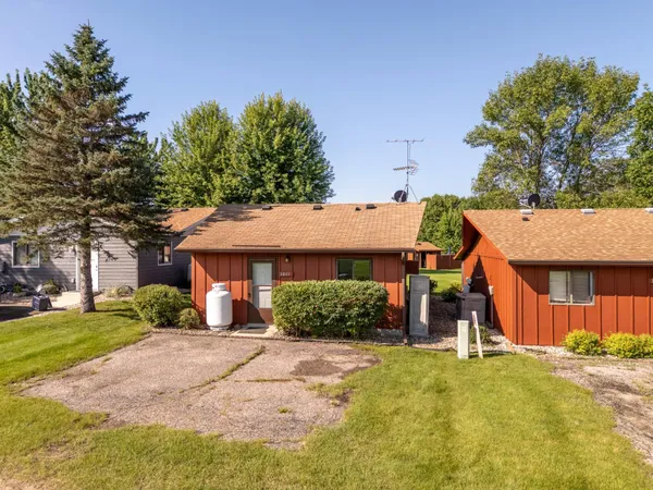 $305,000 | 3863 Wahtomin Trail Northwest, Alexandria, MN 56308