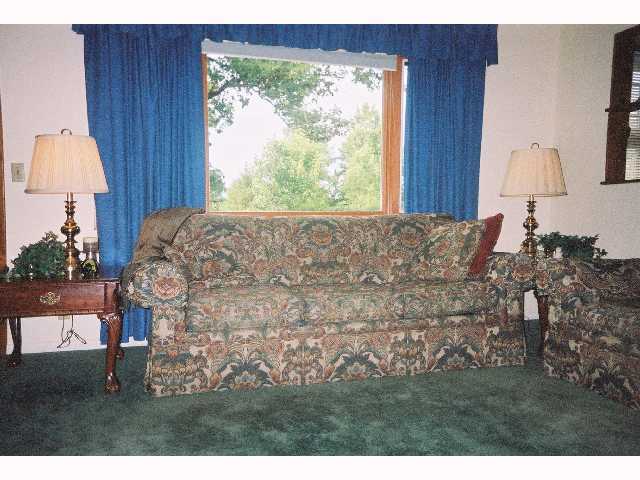 5915 Bausch Road Galloway, OH 43119 - Photo 2 of 6