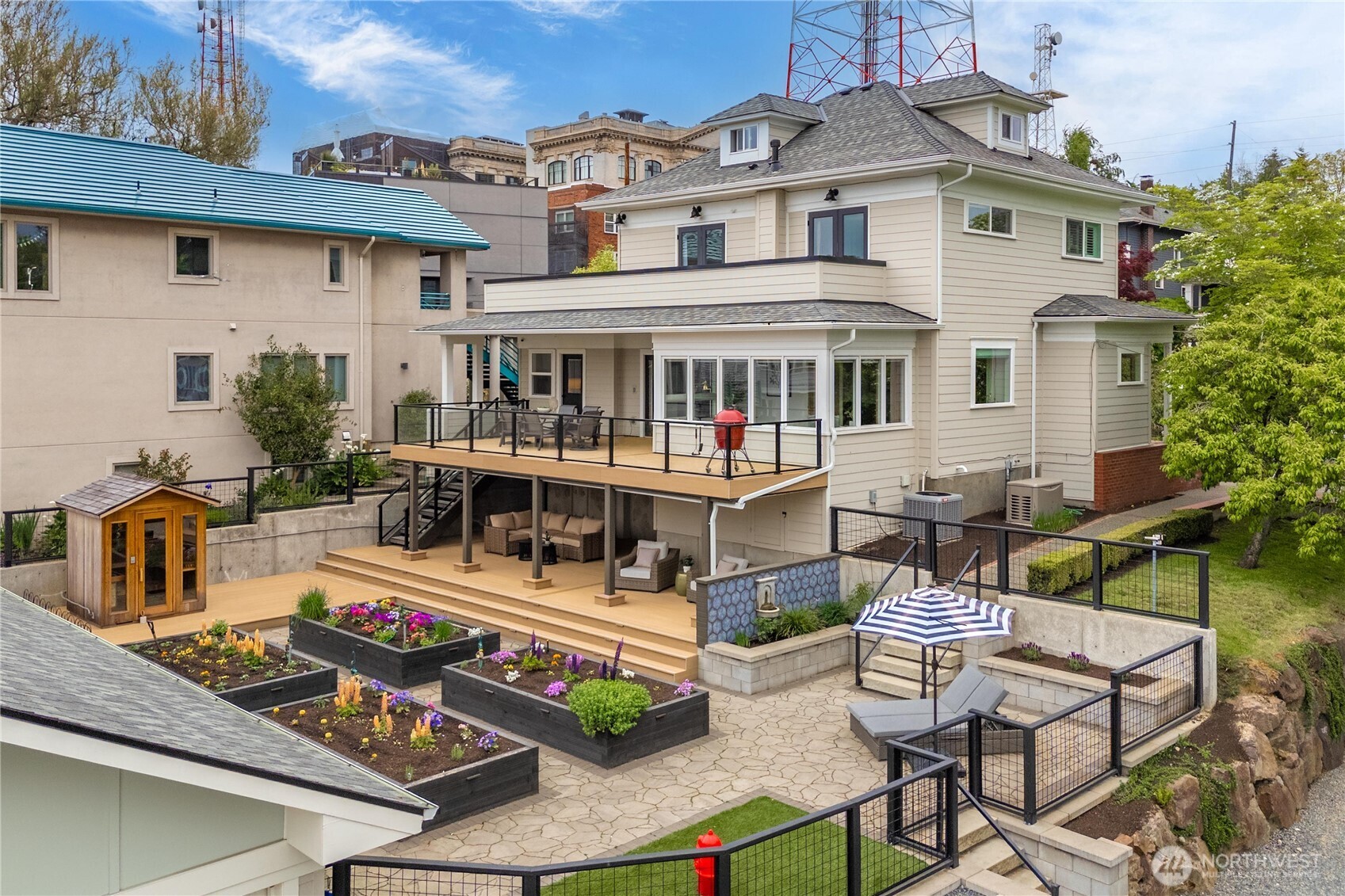 321 Lee Street Seattle, WA 98109 - Photo 32 of 40