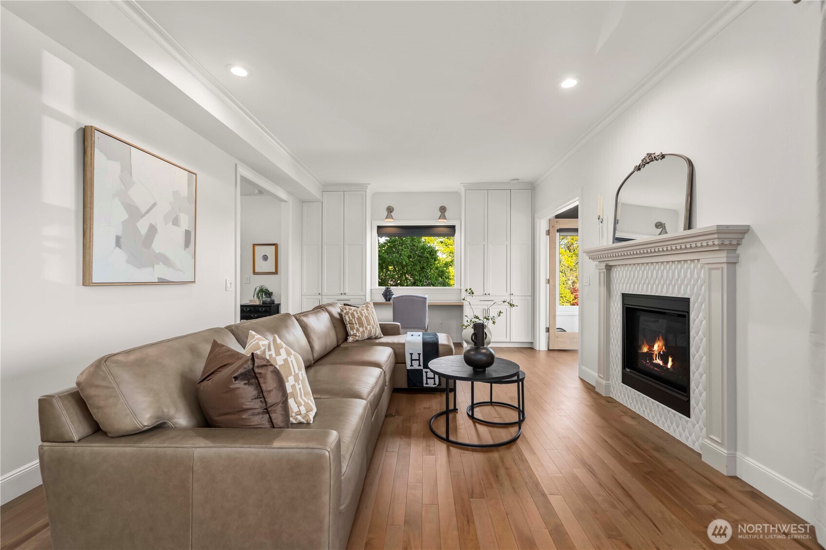 321 Lee Street Seattle, WA 98109 - Photo 5 of 40