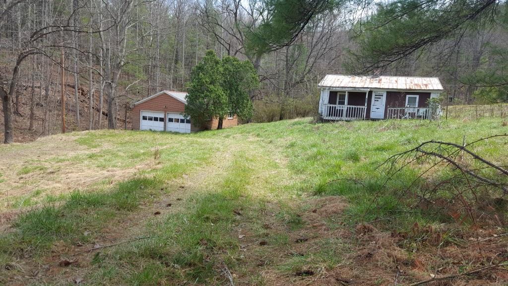 1300 Audrey Lane Blue Ridge, VA 24064 - Photo 1 of 9 FRONT VIEW
