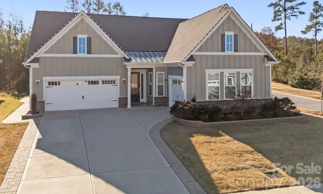 $750,000 | 1016 Dali Boulevard, Mount Holly, NC 28120