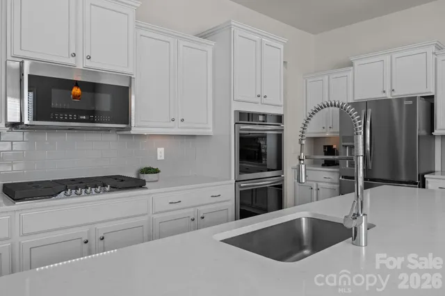 $750,000 | 1016 Dali Boulevard, Mount Holly, NC 28120