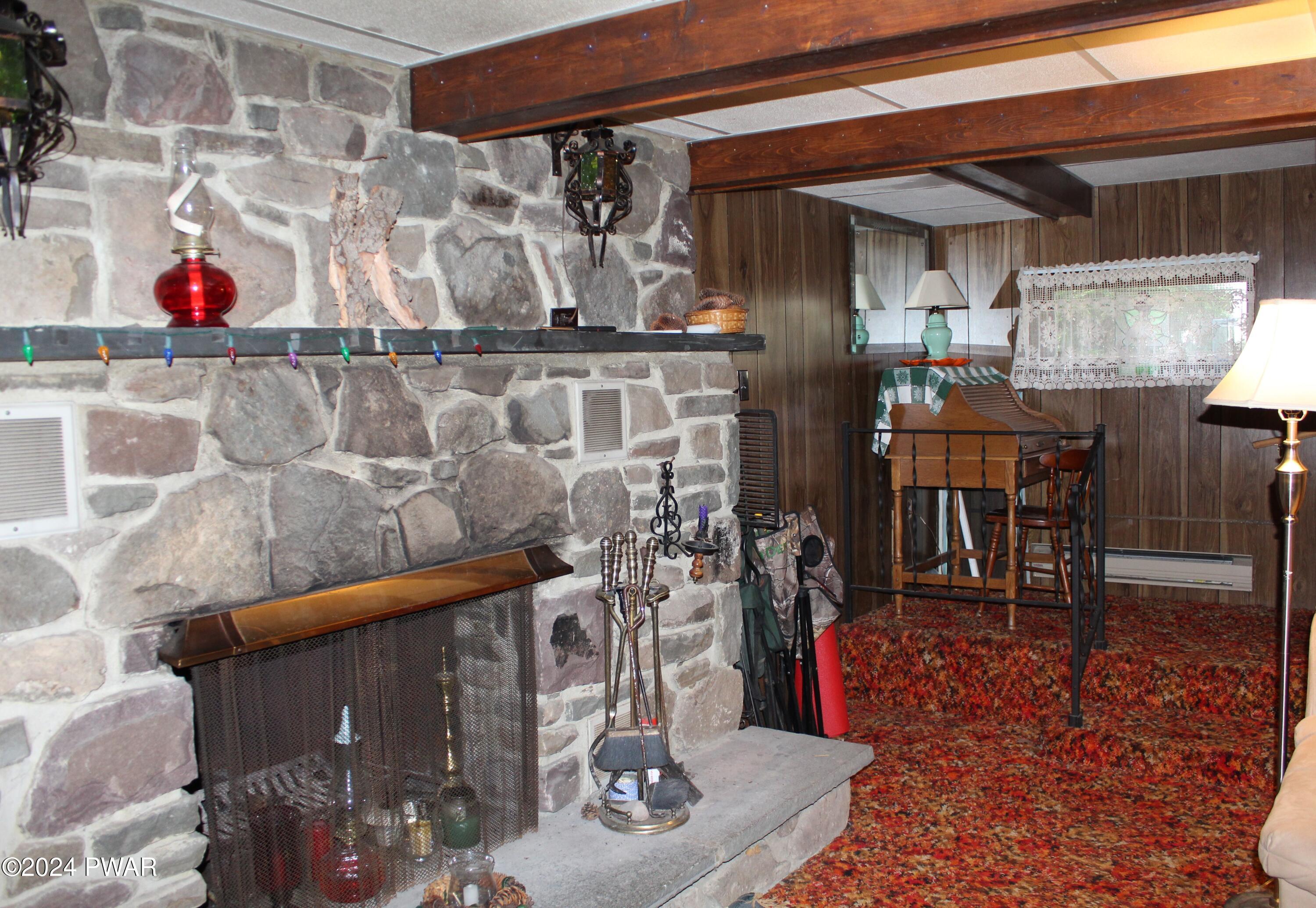 124 Deer Road Greentown, PA 18426 - Photo 10 of 35 Family Room