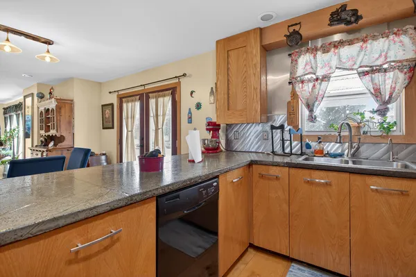 $265,000 | 129 Kathy Lane, Brooklyn, MI 49230