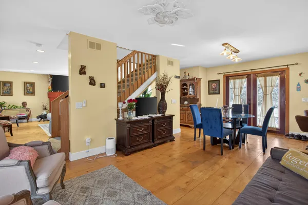 $265,000 | 129 Kathy Lane, Brooklyn, MI 49230