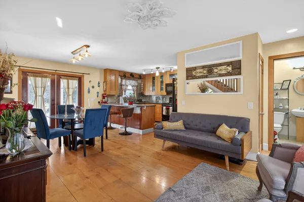 $265,000 | 129 Kathy Lane, Brooklyn, MI 49230