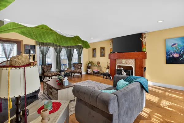 $265,000 | 129 Kathy Lane, Brooklyn, MI 49230