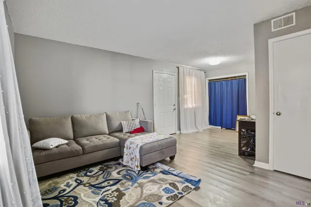 $399,000 | 1128 Dimarco Drive, Marrero, LA 70072