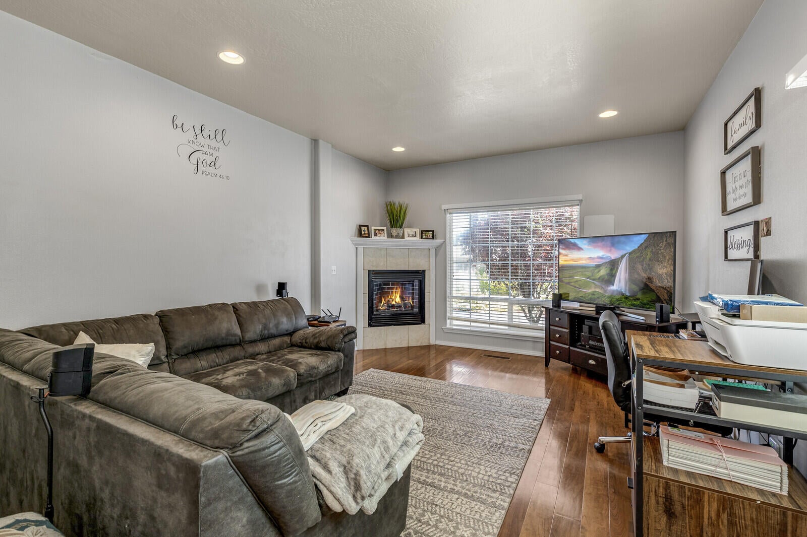 627 Shadow Way Central Point, OR 97502 - Photo 13 of 38 10_Sw_10_mls