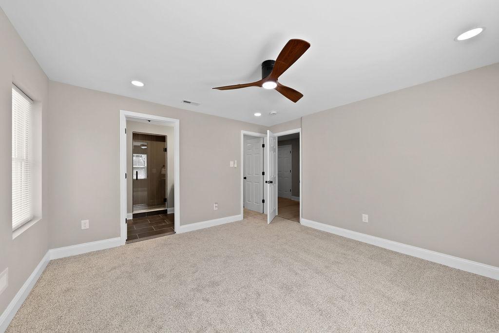 925 Union Landing Road Cinnaminson, NJ 08077 - Photo 21 of 43 Main bedroom