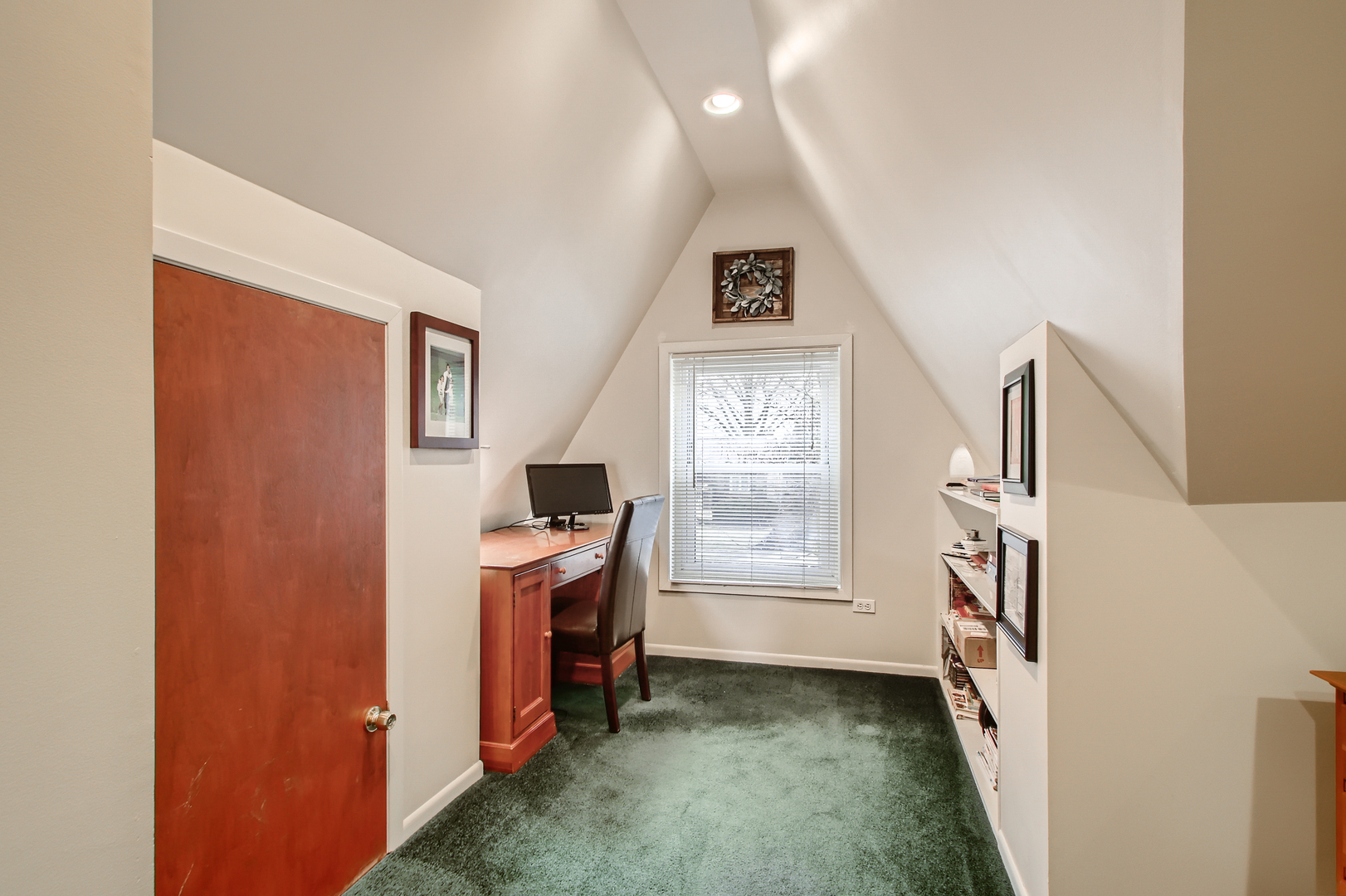 50 Northgate Road Riverside, IL 60546 - Photo 18 of 33 a view of a hallway with workspace and a window