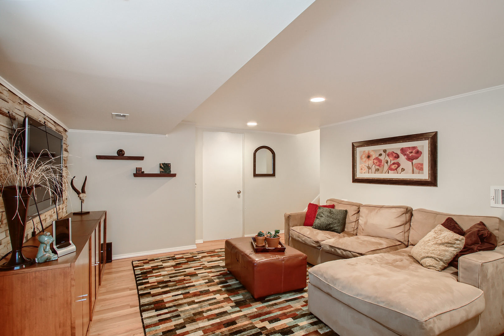 50 Northgate Road Riverside, IL 60546 - Photo 22 of 33 a living room with furniture and a flat screen tv