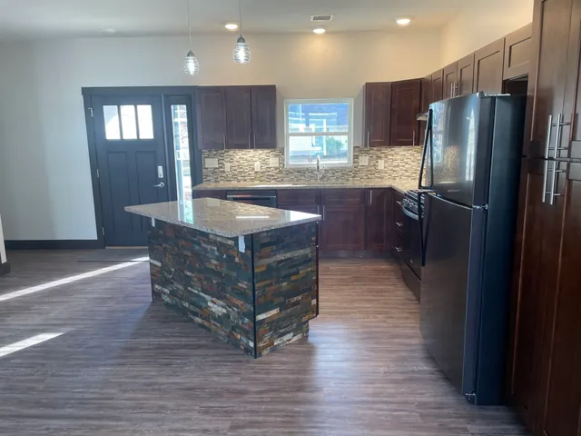 $245,000 | 410 West 1st Avenue, El Dorado, KS 67042