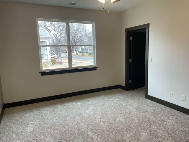 $245,000 | 410 West 1st Avenue, El Dorado, KS 67042