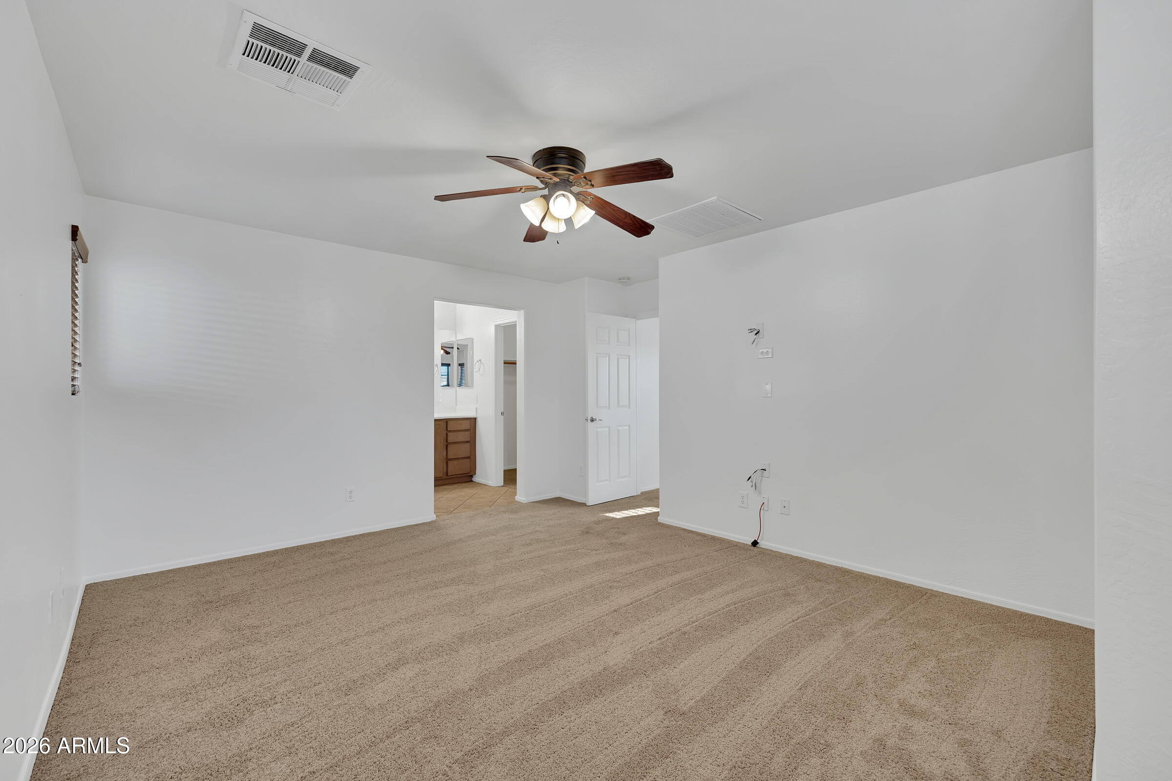 1662 South Martingale Road Gilbert, AZ 85295 - Photo 19 of 34 1662 S Martingale Rd-25