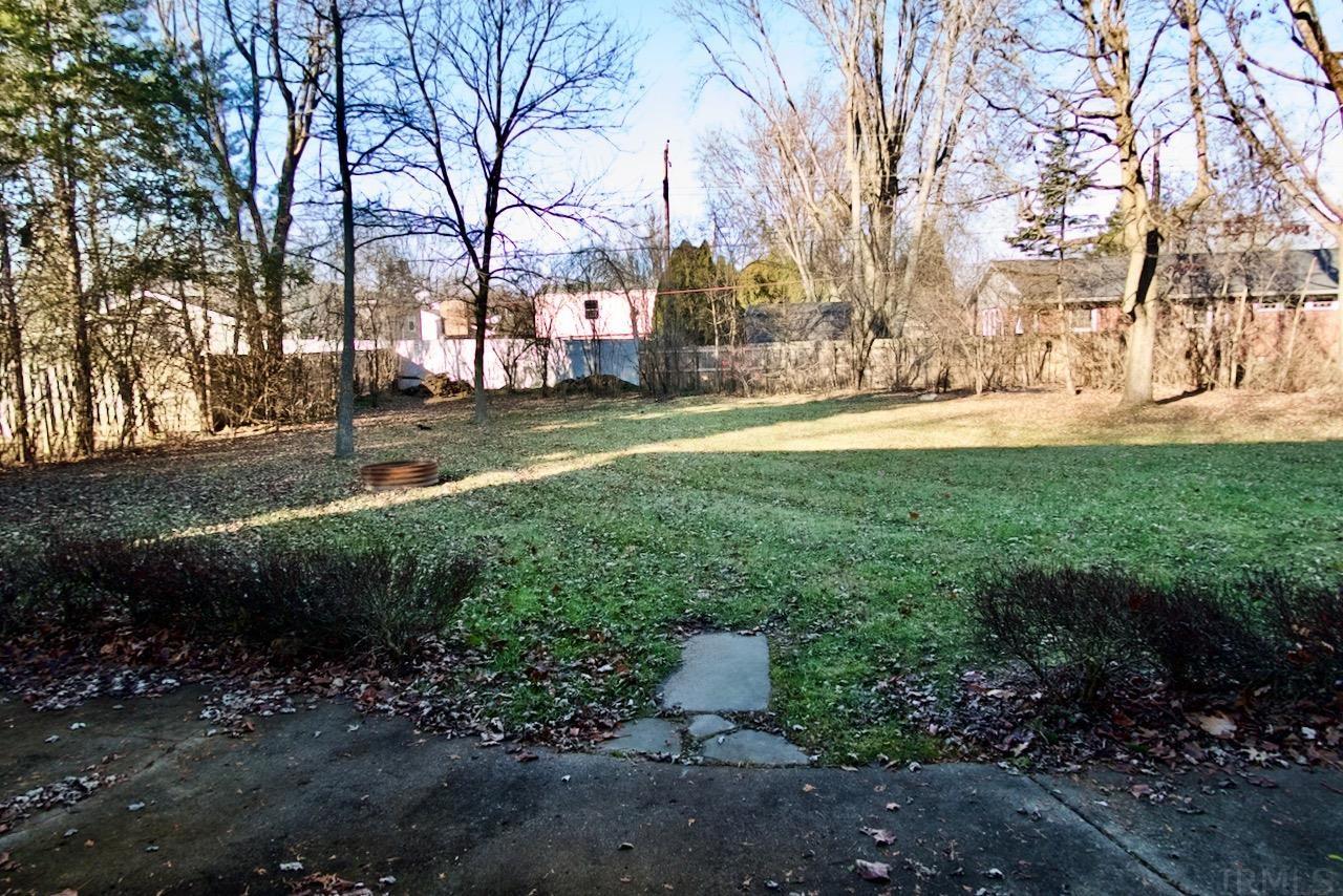 2804 West Petty Road Muncie, IN 47304 - Photo 4 of 36 Gallery Image 4