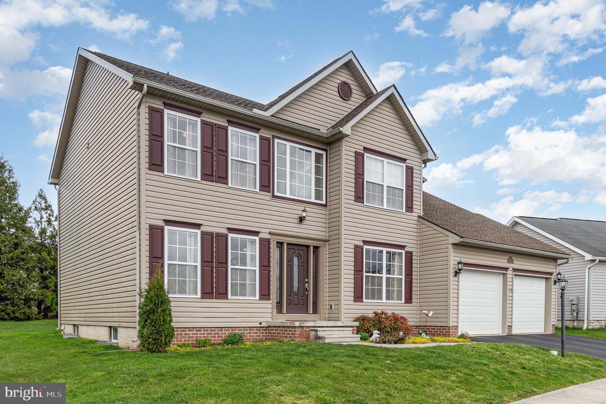 4 Sycamore Court Littlestown, PA 17340 - Photo 3 of 38