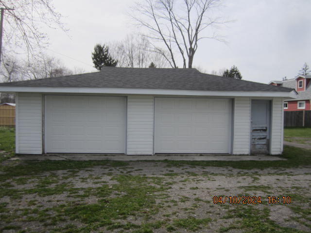 2325 Carleton West Road Carleton, MI 48117 - Photo 4 of 10 IMG_4065