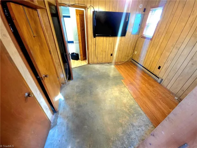 $470,000 | 220 Yachtsman Drive, Salisbury, NC 28146