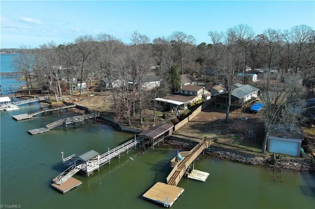 $470,000 | 220 Yachtsman Drive, Salisbury, NC 28146