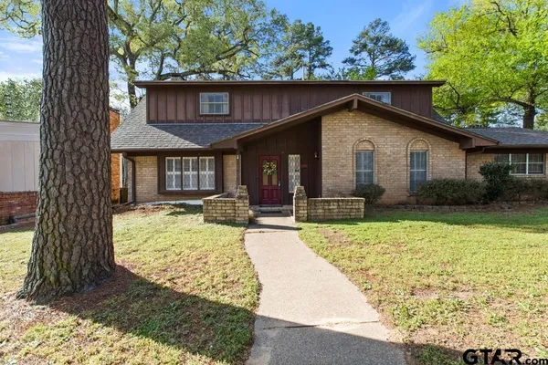 $299,000 | 2701 Fairfax Drive, Tyler, TX 75701