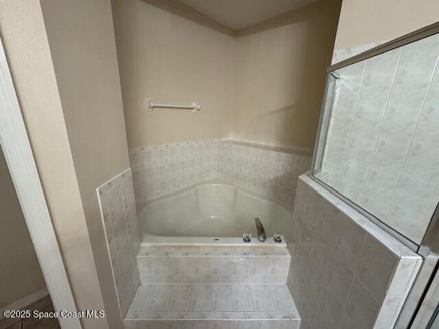 369 Renaissance Avenue Melbourne, FL 32940 - Photo 13 of 21 master garden tub