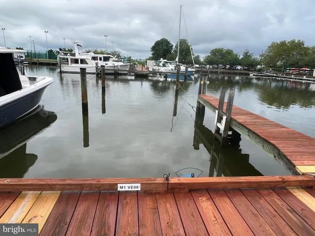 $580,000 | 110 Oyster Cove Drive, Grasonville, MD 21638