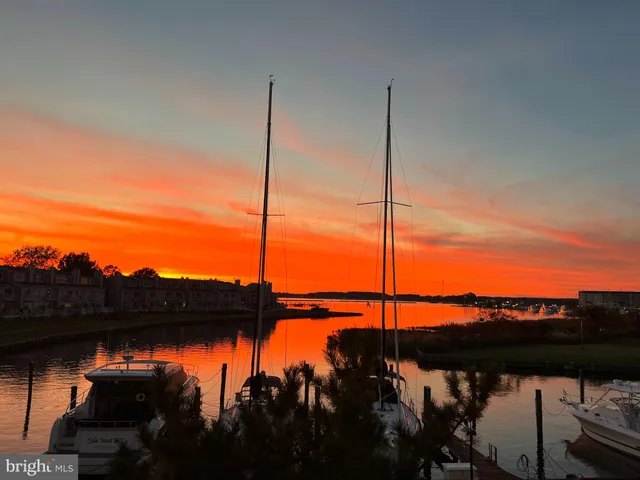 $580,000 | 110 Oyster Cove Drive, Grasonville, MD 21638