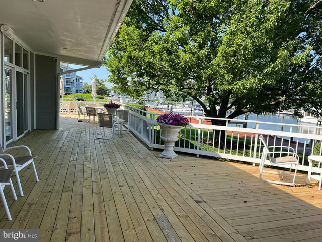 $604,000 | 110 Oyster Cove Drive, Grasonville, MD 21638