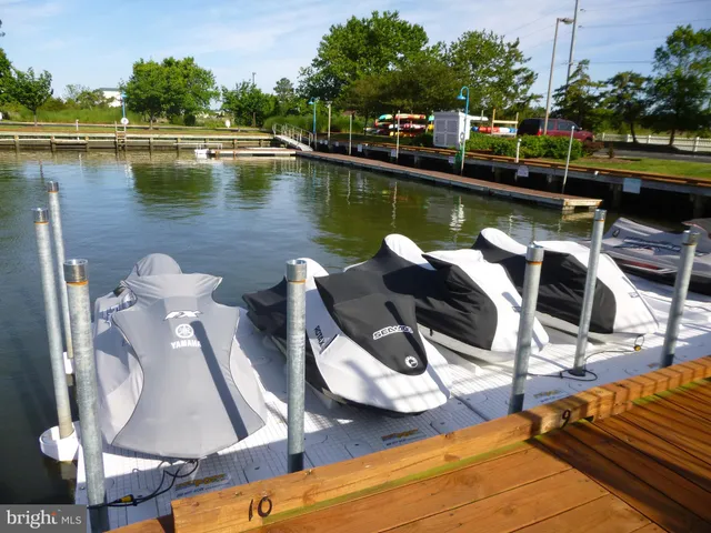 $580,000 | 110 Oyster Cove Drive, Grasonville, MD 21638