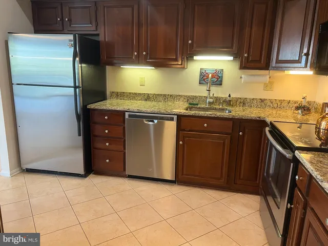 $580,000 | 110 Oyster Cove Drive, Grasonville, MD 21638