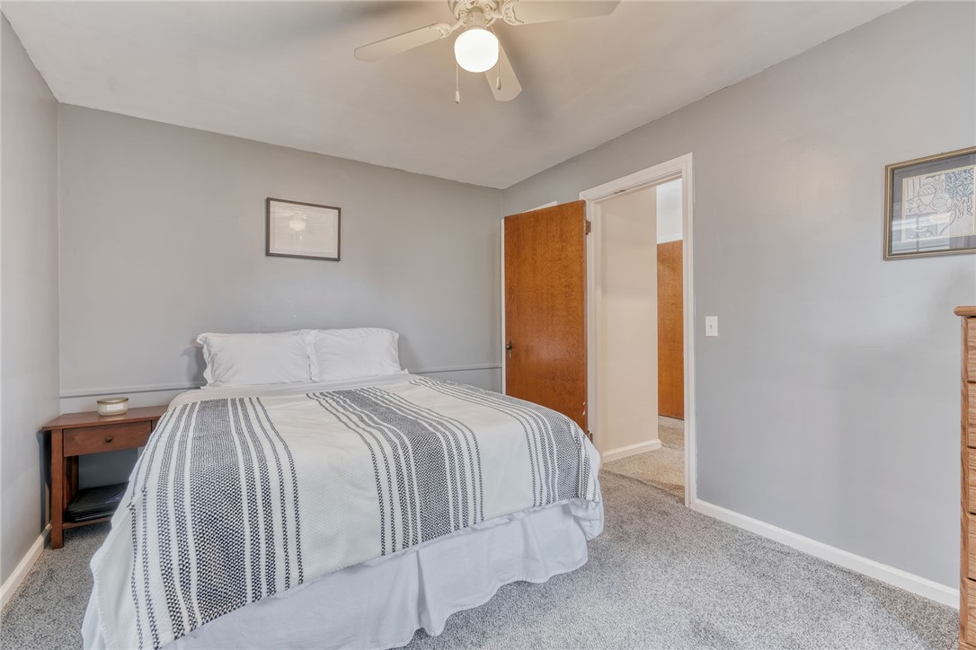 262 Garford Road Irondequoit, NY 14622 - Photo 23 of 42