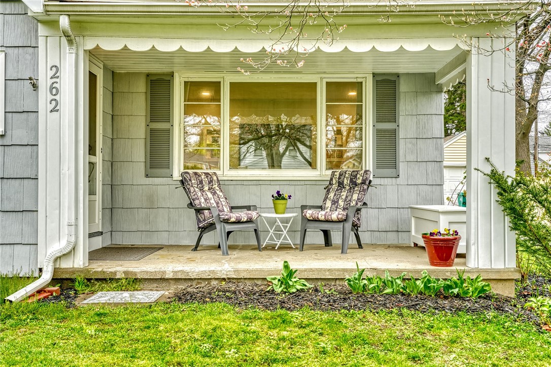 262 Garford Road Irondequoit, NY 14622 - Photo 4 of 42