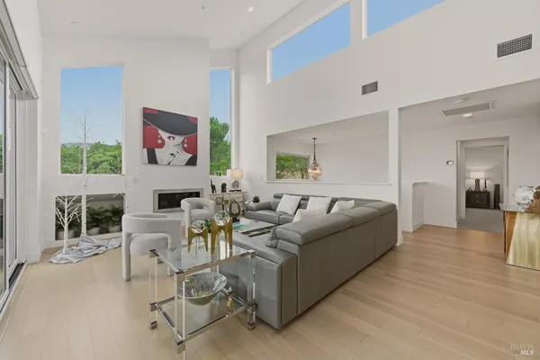 $1,995,000 | 316 Deer Hollow Drive, Napa, CA 94558