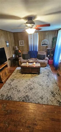 $104,900 | 106 West Cedar Street, Waverly, MO 64096