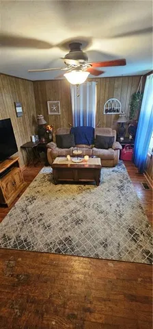 $104,900 | 106 West Cedar Street, Waverly, MO 64096