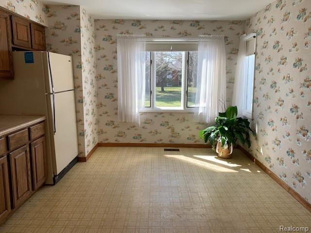 4913 Denton Road Canton, MI 48188 - Photo 4 of 11 kitchen2.jpg