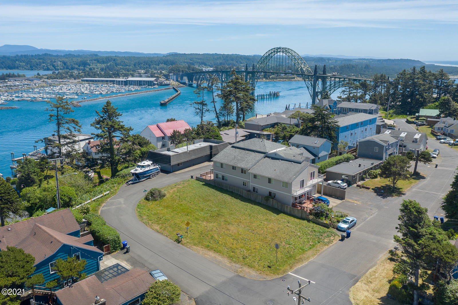 910 Southwest Bay View Lane Newport, OR 97365 - Photo 1 of 11 910 SW Bay View Ln, Newport