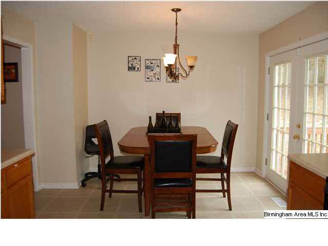 708 Twin Ridge Drive Gardendale, AL 35071 - Photo 6 of 32