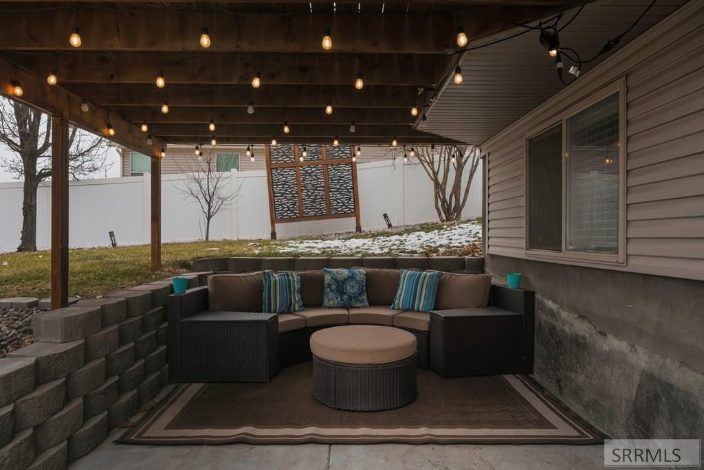 1593 Pointview Drive Pocatello, ID 83201 - Photo 12 of 55