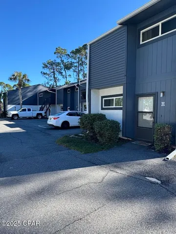 $189,000 | 7125 North Lagoon Drive, Unit H, Panama City, FL 32408