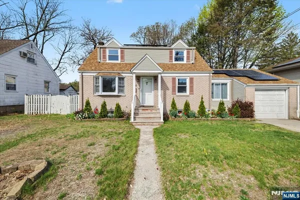 $674,900 | 198 Roosevelt Avenue, Bergenfield, NJ 07621