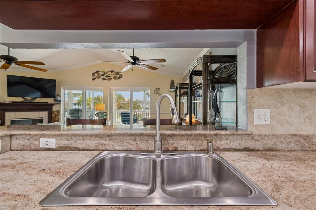 6170 Seaside Drive New Port Richey, FL 34652 - Photo 20 of 95