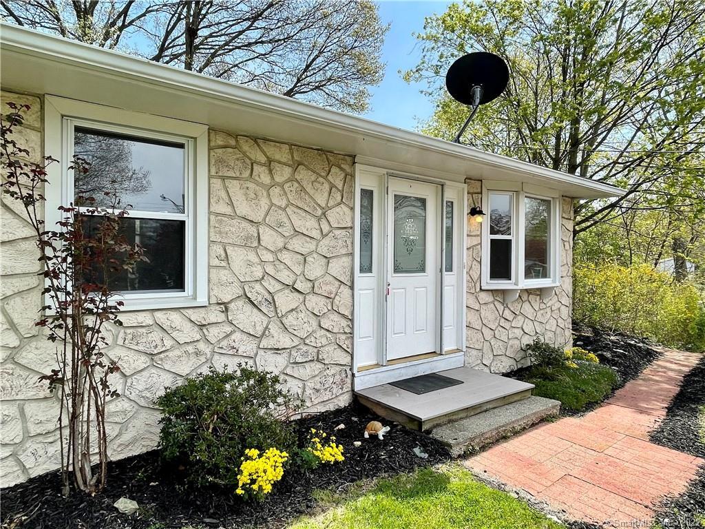 226 Old Point Road Milford, CT 06460 - Photo 1 of 1