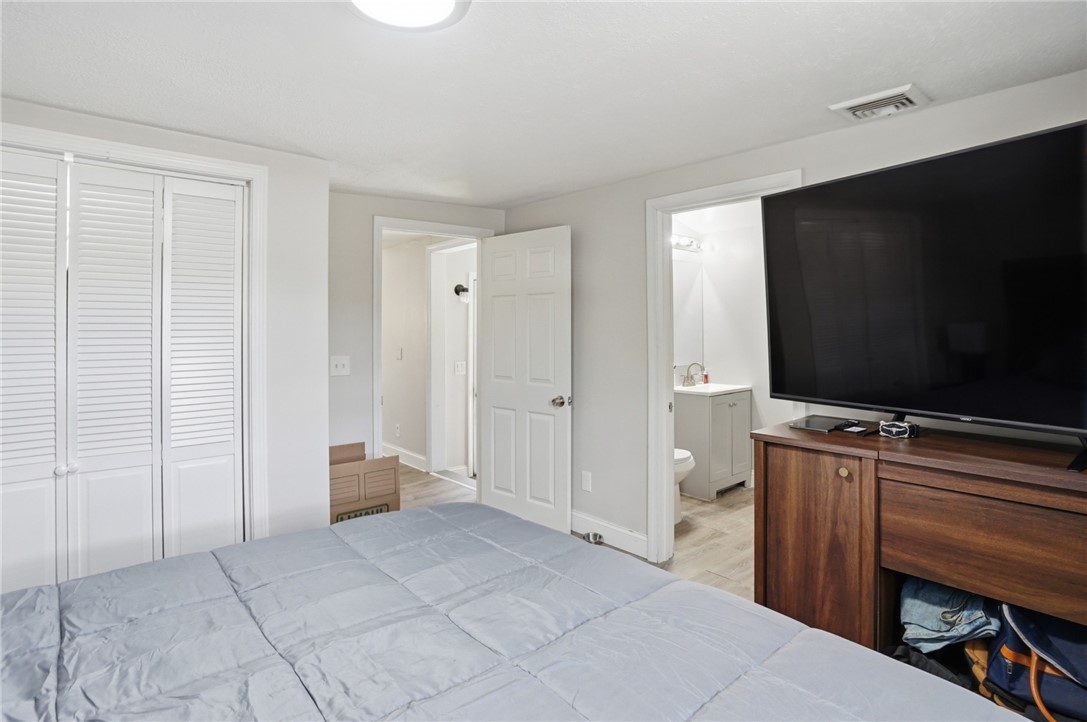 5 Maple Avenue Smithfield, RI 02917 - Photo 18 of 33